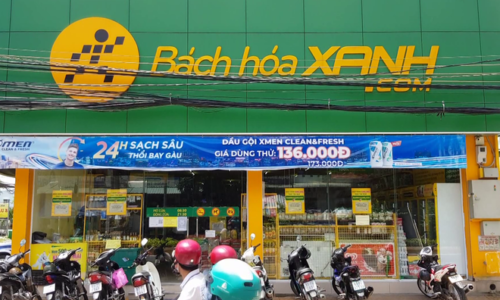 CEO Bách Hóa Xanh hứa đền thêm tiền cho khách hàng